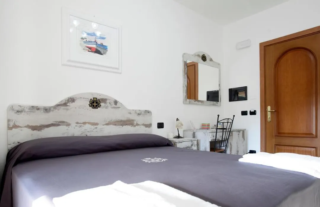 Luxury Room Vittorio Emanuele II-1